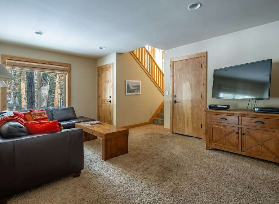 Step into this inviting living space, perfect for relaxation and entertainment.