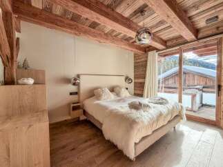 Experience the ultimate in luxury and comfort in this stunning bedroom.