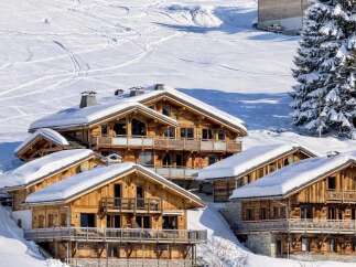 Experience the ultimate winter escape in this stunning chalet nestled in a snowy wonderland.