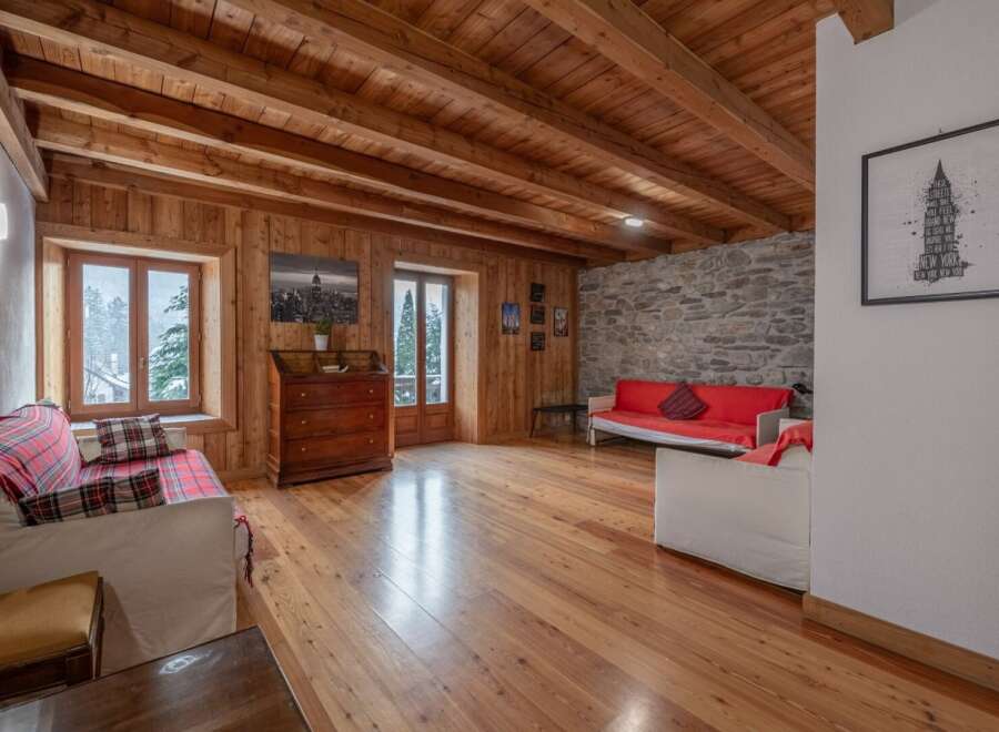 Chalet in Chamonix-Mont-Blanc - Image 2