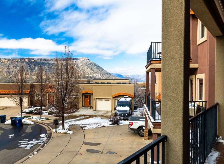Discover a stunning property nestled in a picturesque location, offering a blend of modern comfort and natural beauty.