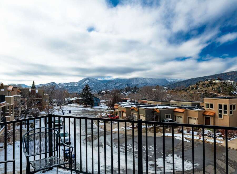 Enjoy breathtaking mountain views from this stunning property.