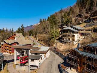 Discover the charm of this stunning property nestled in a picturesque mountain setting.