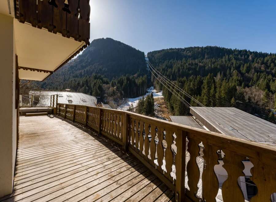 Enjoy breathtaking mountain views from this stunning property.
