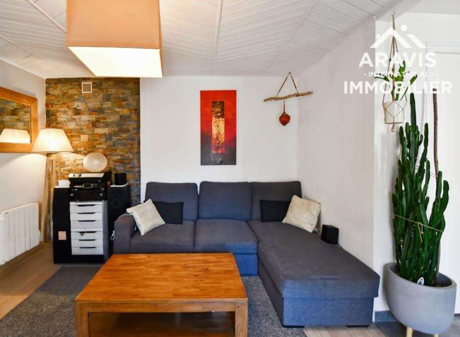 Apartment in Annecy - Image 2