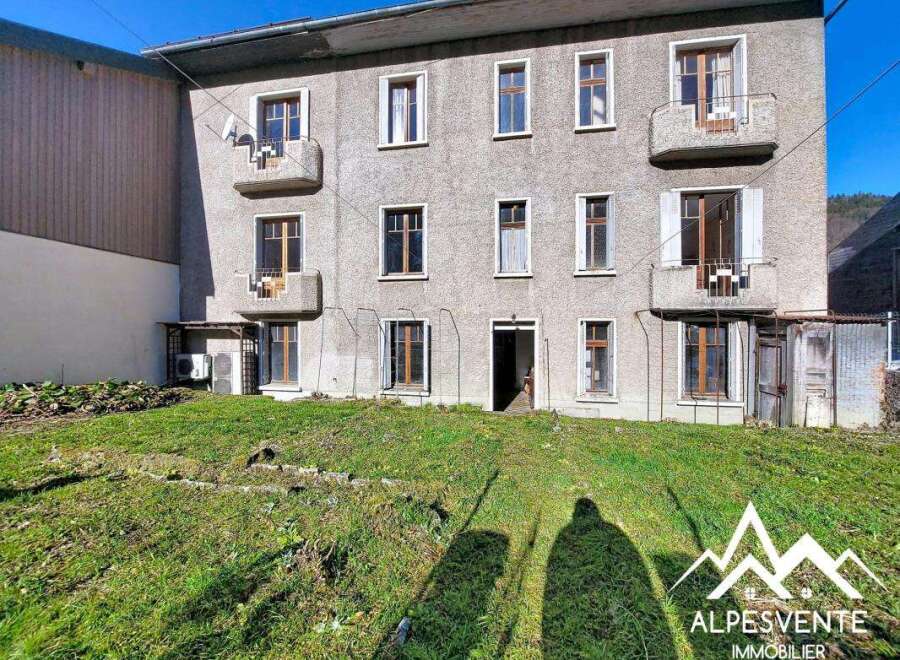 House in Lullin - Image 4