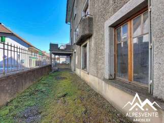 Discover this charming property, ideally located in a desirable area.