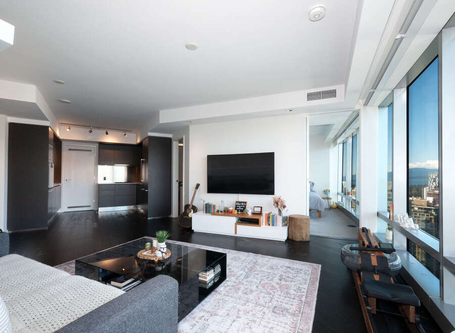 Experience luxury living in this stunning modern condo with breathtaking city views.