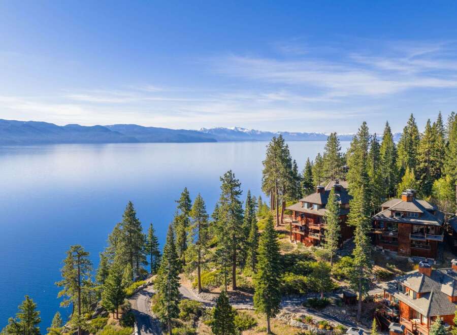 Experience luxury living with breathtaking lake views in this stunning property.