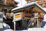 Discover the charm of this stunning mountain chalet, perfect for a winter getaway.