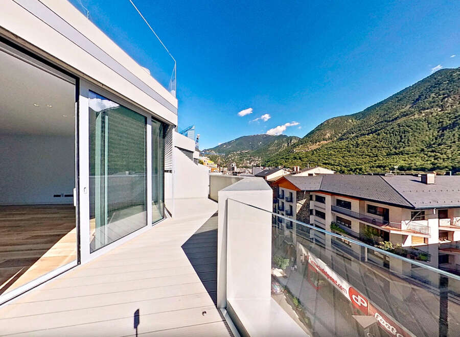 Enjoy breathtaking mountain views from this stunning property.