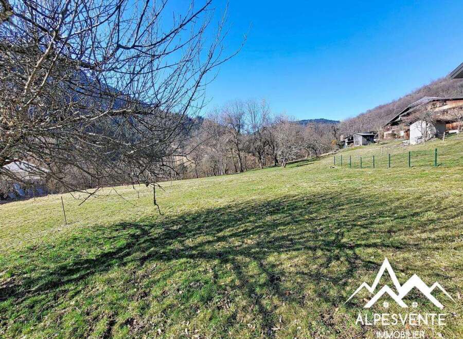 Discover the charm of this stunning property nestled in a picturesque landscape.