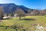Discover a stunning property nestled in a picturesque landscape, perfect for those seeking tranquility and natural beauty.