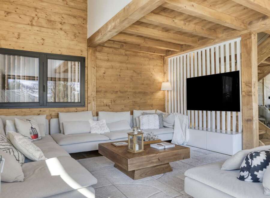Experience the epitome of rustic elegance in this stunning property.