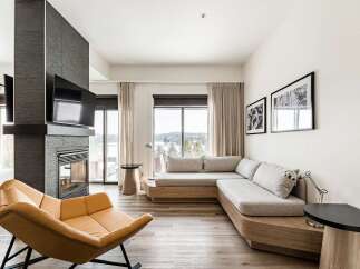 For Sale in Estérel with 1 Bed and 1 Bathroom