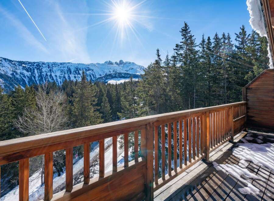 Enjoy breathtaking mountain views from this stunning property.