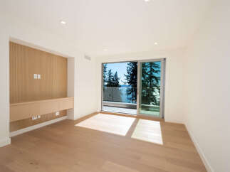 Experience luxury living in this stunning property with breathtaking views.