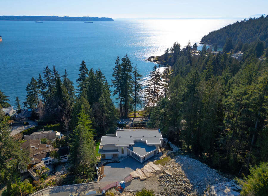 Discover coastal luxury at this stunning waterfront property.