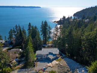 Discover coastal luxury at this stunning waterfront property.