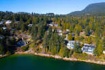 Discover luxury living with this stunning waterfront property.