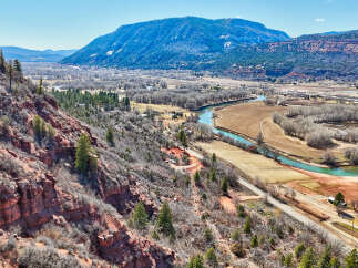 Discover breathtaking views and serene landscapes in this stunning property.