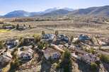 Discover luxury living in this stunning property, boasting breathtaking mountain views and a prime location.