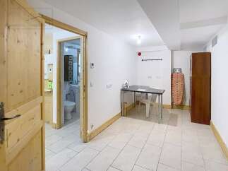 Discover this charming property featuring a bright and airy interior with a functional layout.