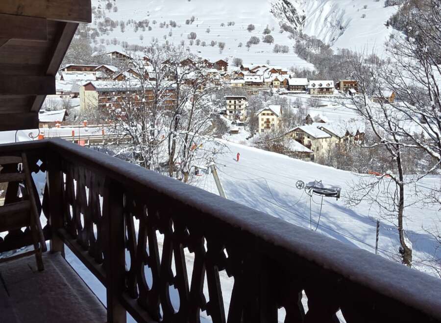 Chalet in Saint-Sorlin-d'Arves - Image 2