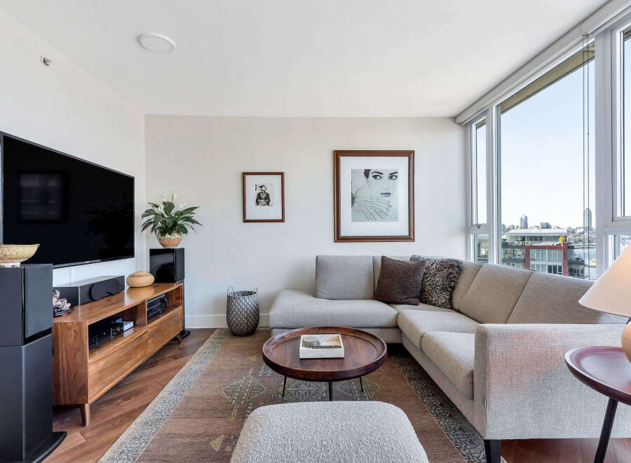 Experience luxury living in this stunning condo with breathtaking city views.