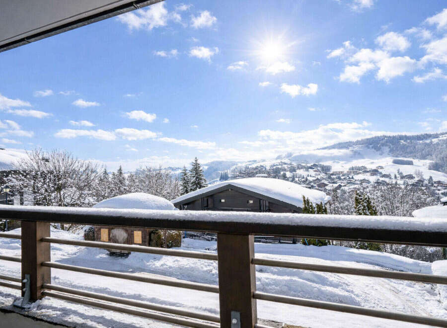 Apartment in Megeve - Image 2