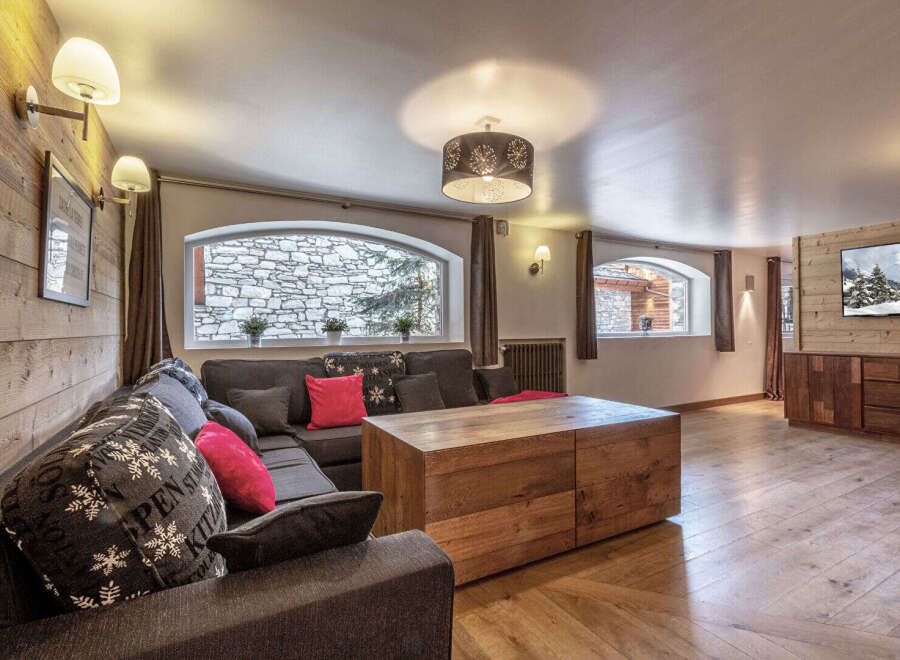 Apartment in Val-d'Isere - view 1