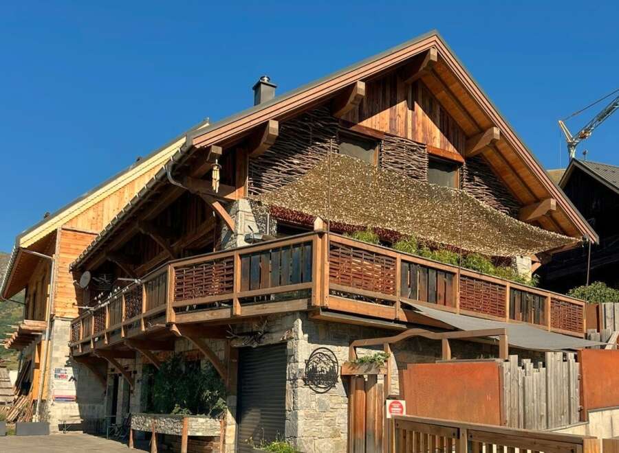 Chalet in Villarembert - Image 2