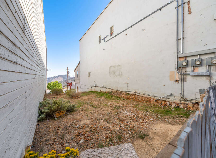 House in Divide - view 1