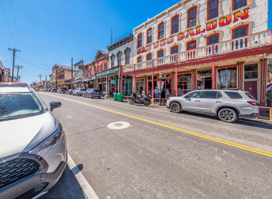Explore the historic charm of this property, ideally situated in a vibrant downtown area.