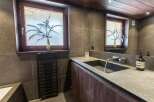 Discover the epitome of modern luxury in this stunning bathroom.