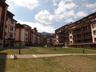 Discover luxurious mountain living in this stunning complex.