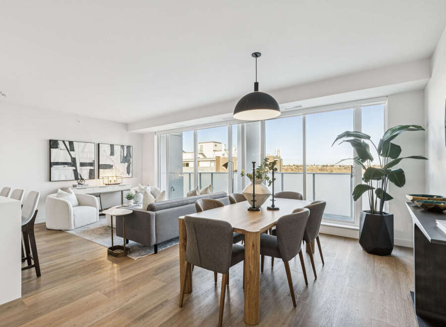 Experience modern living at its finest in this stunning condo.