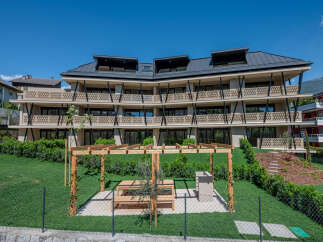Discover modern living at its finest in this stunning property.