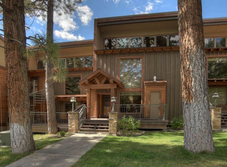 House in La Plata County - view 1