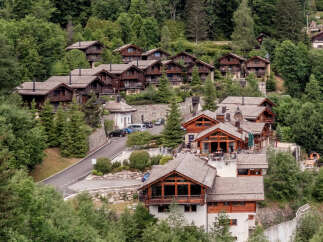 Nestled in a lush, green hillside, this charming property offers a unique blend of rustic elegance and modern comfort.
