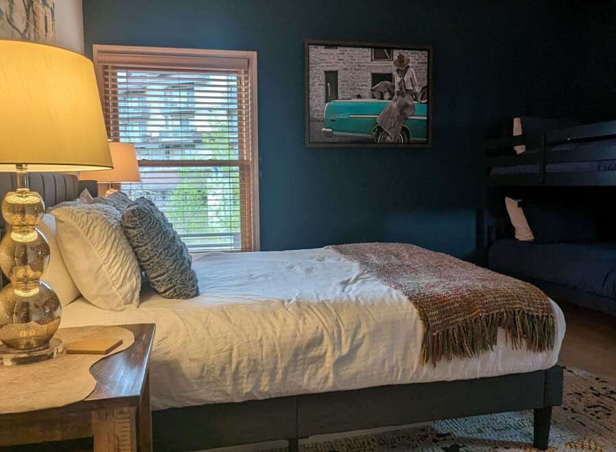 This cozy bedroom features a comfortable bed, perfect for a relaxing stay.