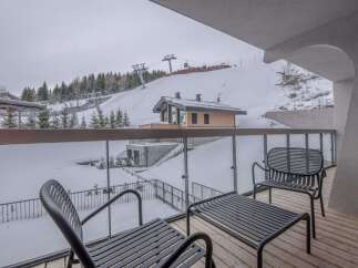 Enjoy breathtaking mountain views from this stunning property.