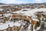 Experience luxury living in this stunning ski-in/ski-out property, offering unparalleled access to the slopes.