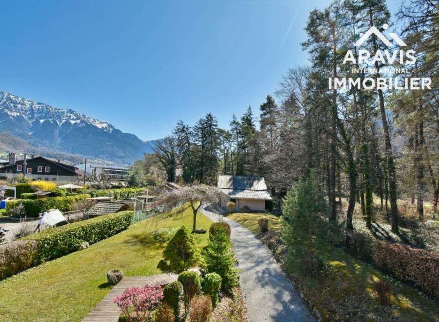 Villa in Faverges-Seythenex - Image 2