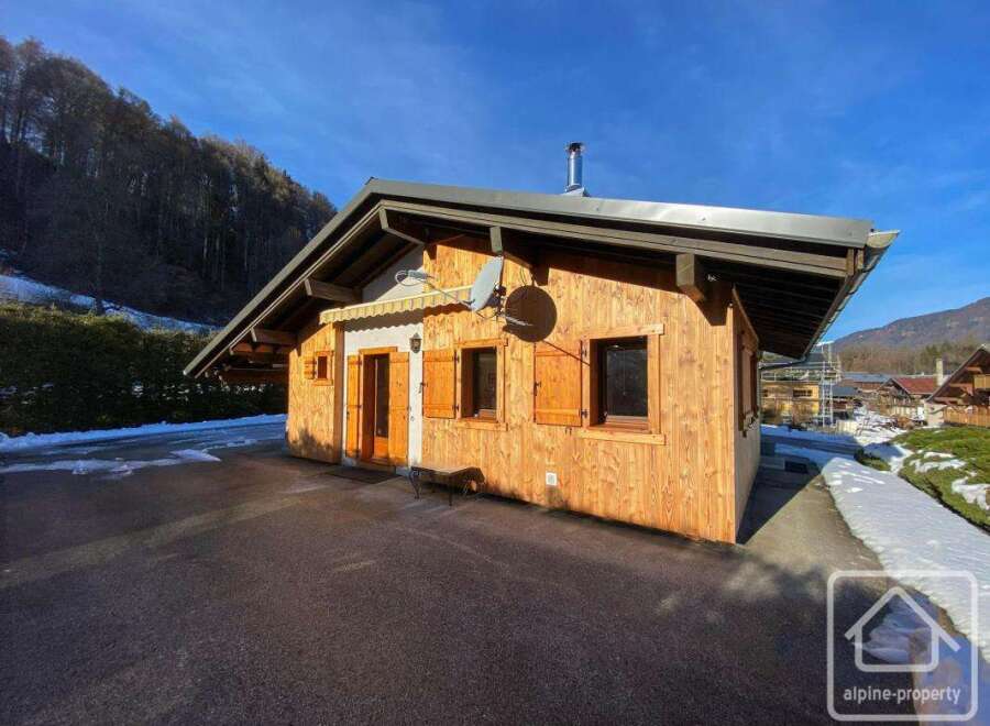 House in Verchaix - view 1