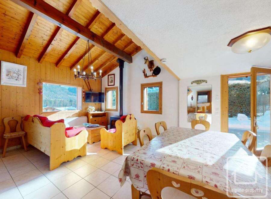 House in Verchaix - Image 2