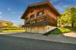 Discover this stunning wooden chalet, a perfect blend of rustic charm and modern convenience.