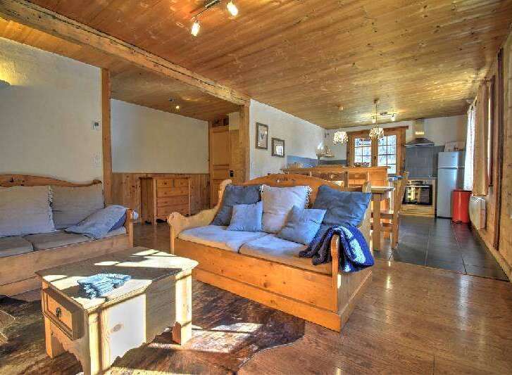 Discover the charm of this cozy living space, perfect for relaxation and entertaining.
