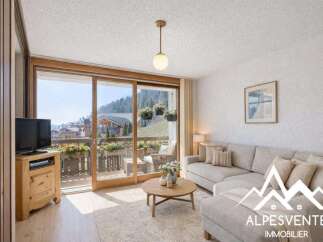 Discover the charm of this stunning property, featuring a bright and airy living space with a beautiful view.