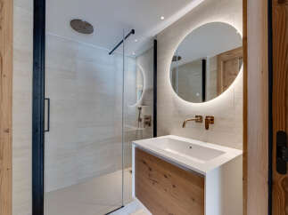 Step into luxury with this stunning bathroom design.